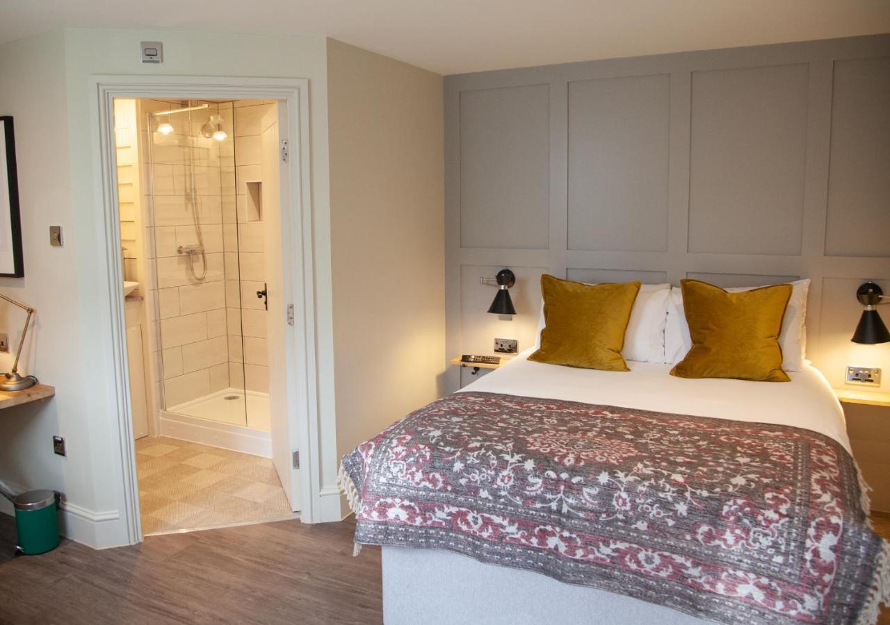 The Kings Arms Hotel Malmesbury Habitación foto